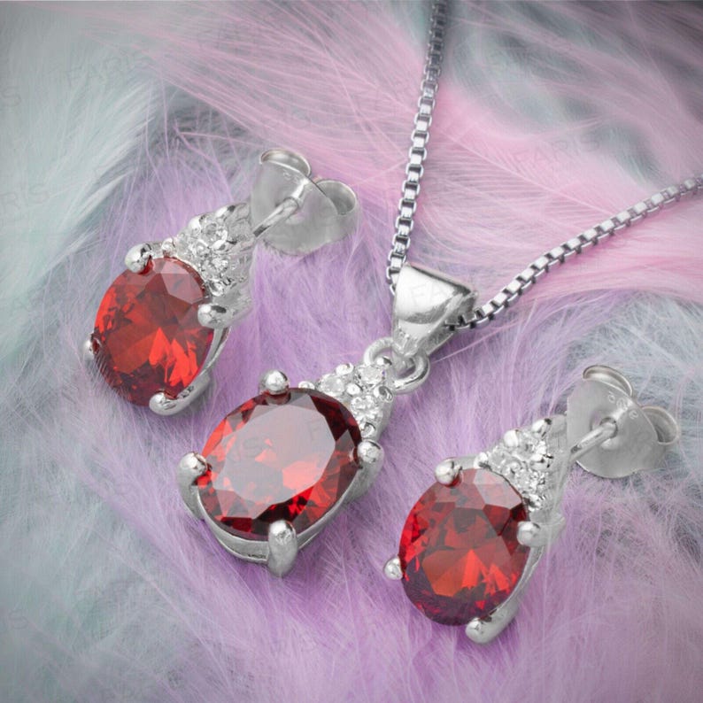 Oval Red Garnet Gemstone Pendant and Earring Set Ladies Gift Jewellery