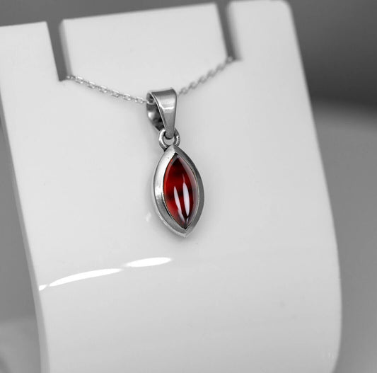 Sterling Silver 925 Marquise Cut Red Garnet Pendant Necklace Ladies Jewellery