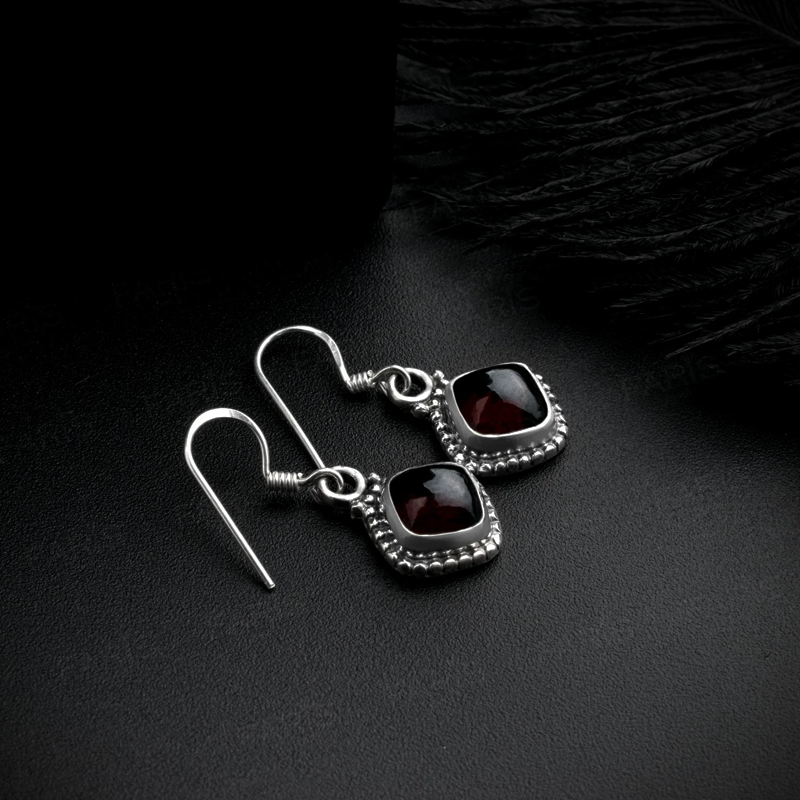 925 Sterling Silver Red Garnet Gemstone Cushion Cut Drop Dangle Ladies Earrings