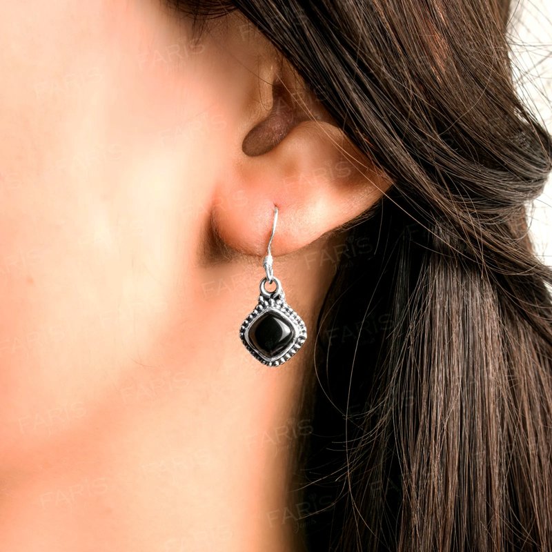 Ladies black earrings discount