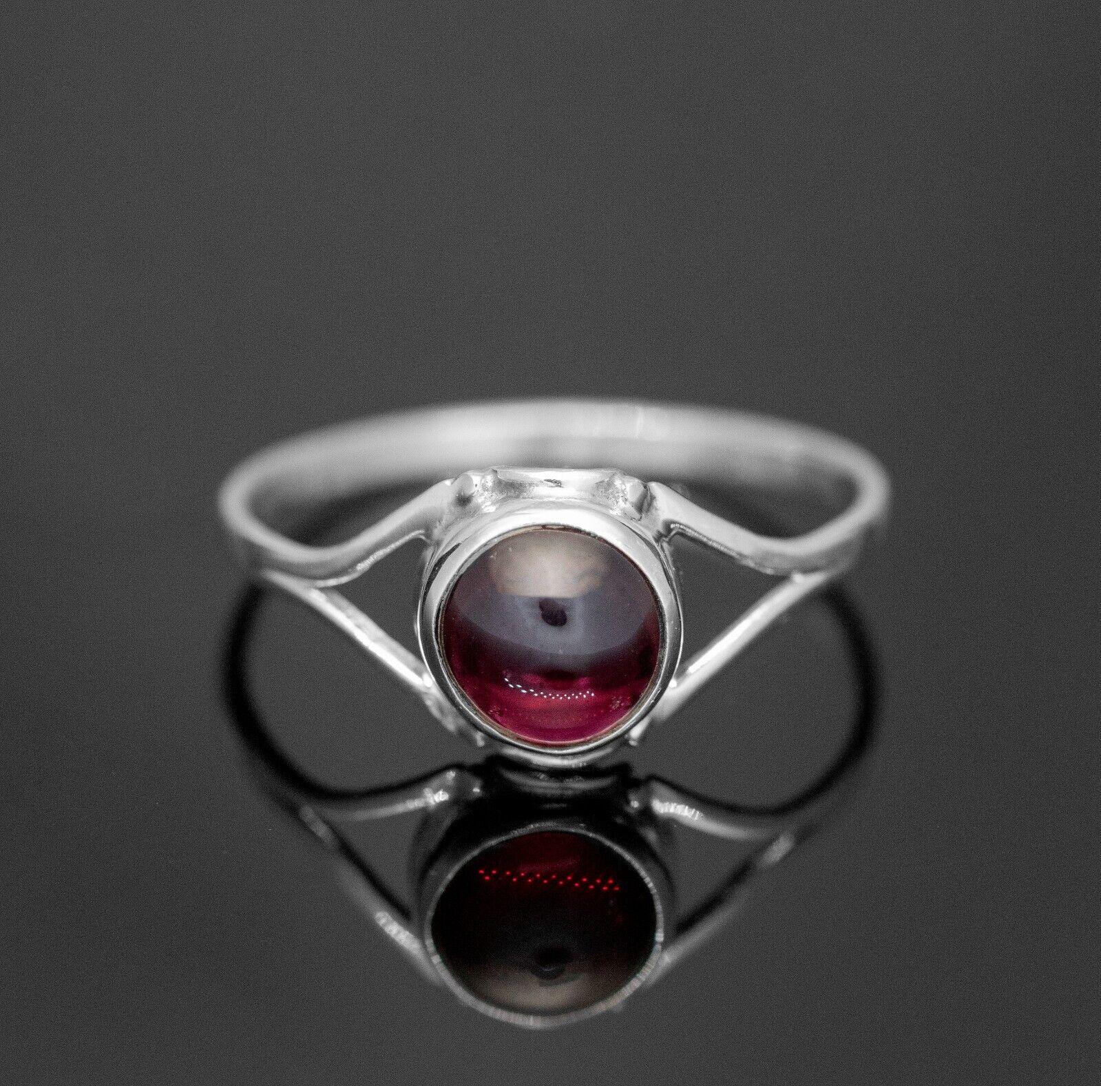 925 Sterling Silver Gemstone Round Red Garnet Crystal Ladies Ring Jewellery Gift