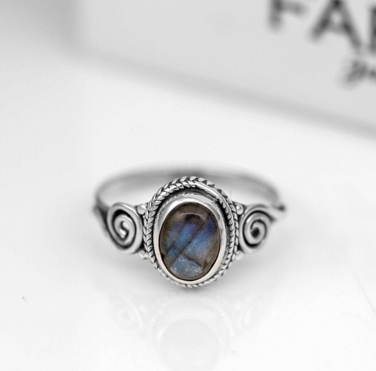 925 Sterling Silver Ladies Oval Cut Labradorite Ring Gemstone Jewellery Gift