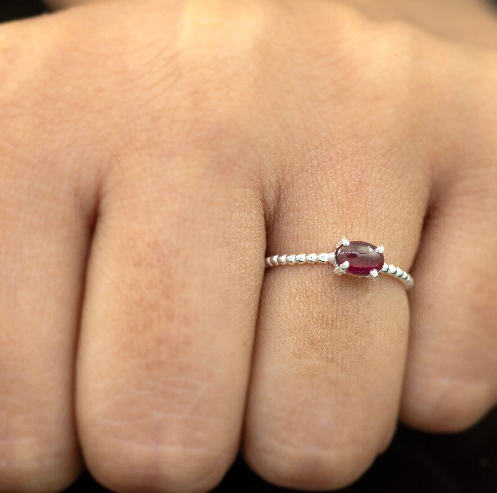 925 Sterling Silver Red Garnet Oval Gemstone Ribbed Bubble Ladies Ring Gift Box