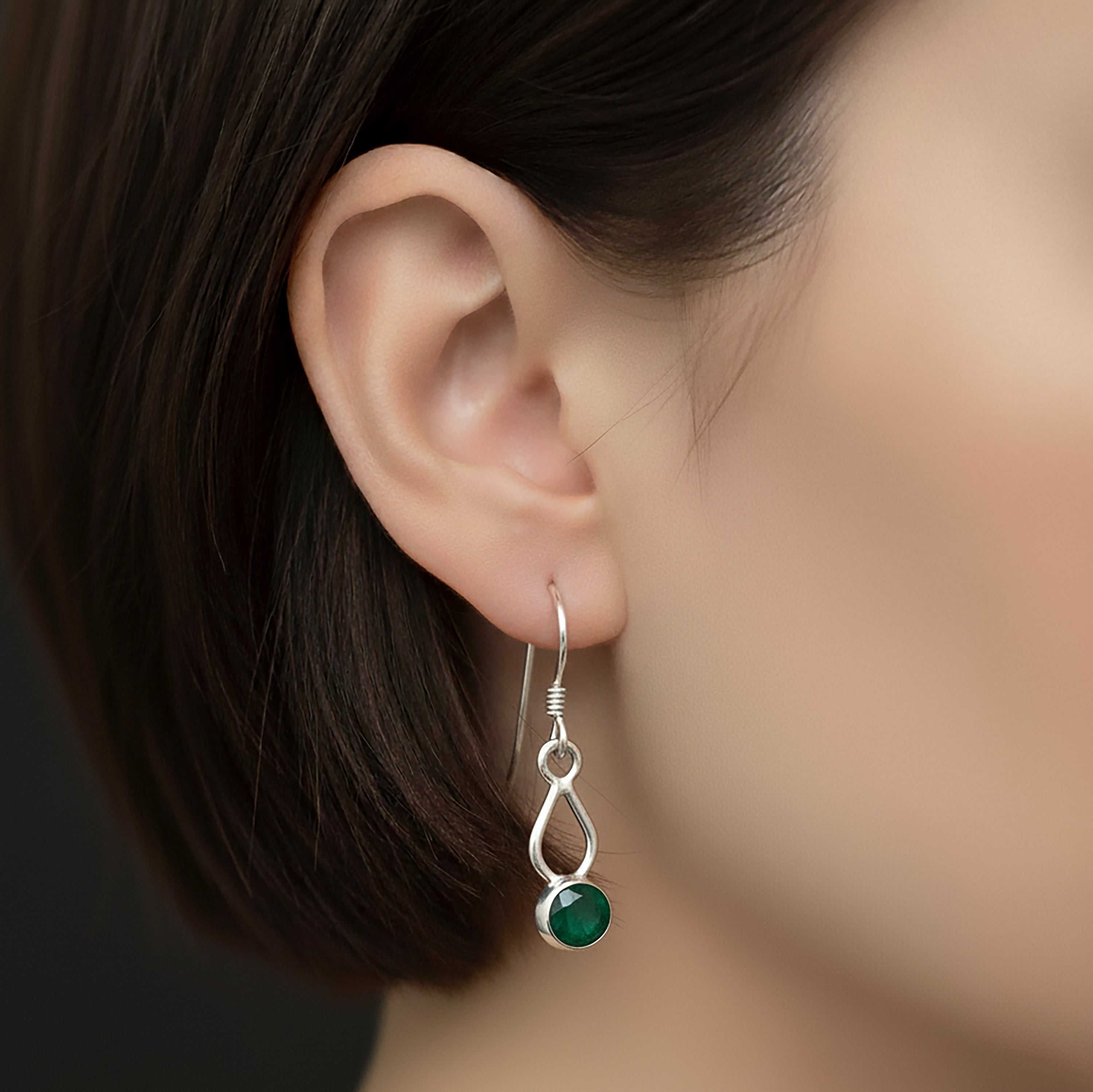 Sterling Silver Faceted Emerald Gemstone Drop Dangle Ladies Earrings