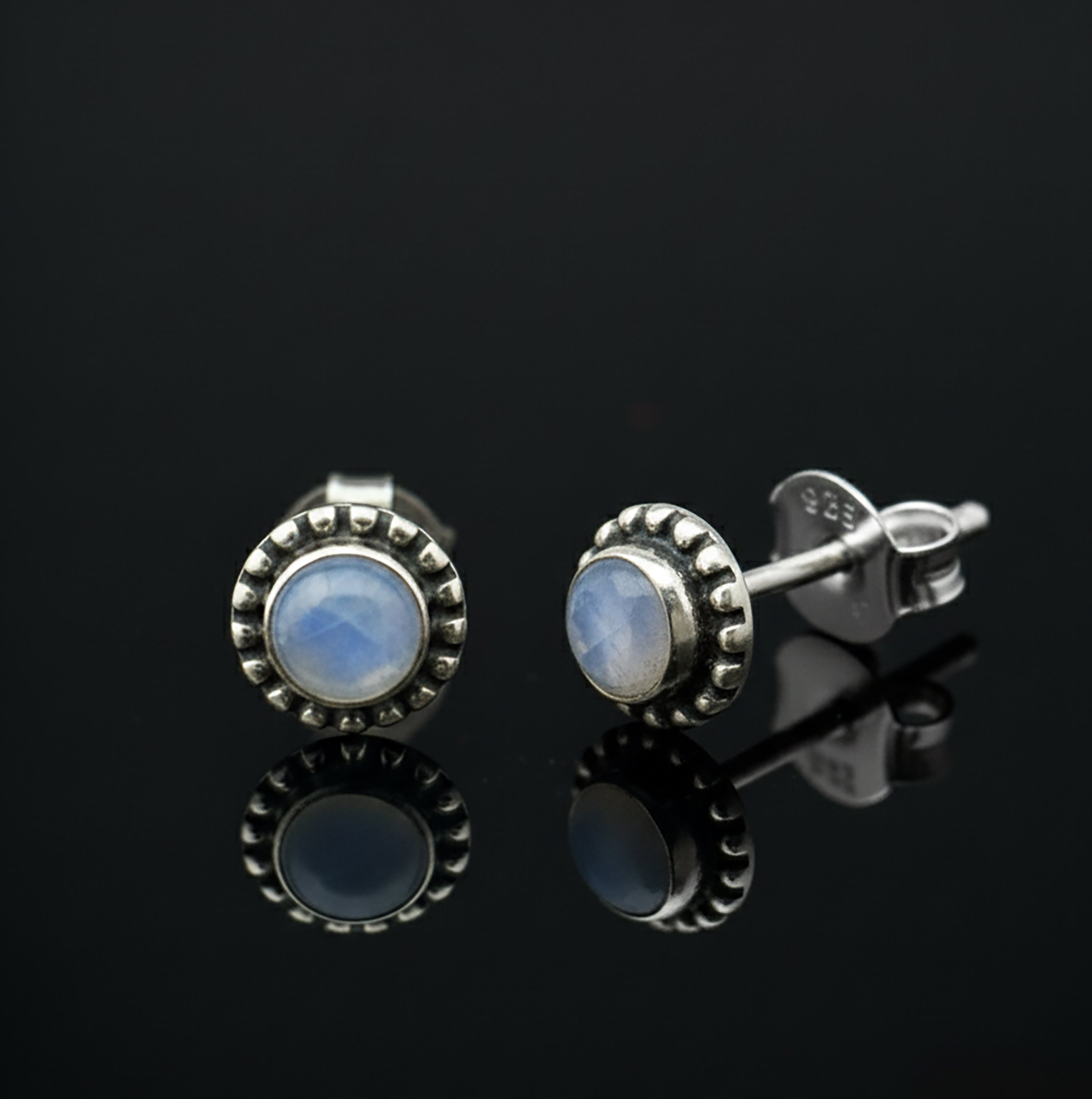 Dainty 925 Sterling Silver Beaded Edge Natural Moonstone Ladies Studs Jewellery Earrings