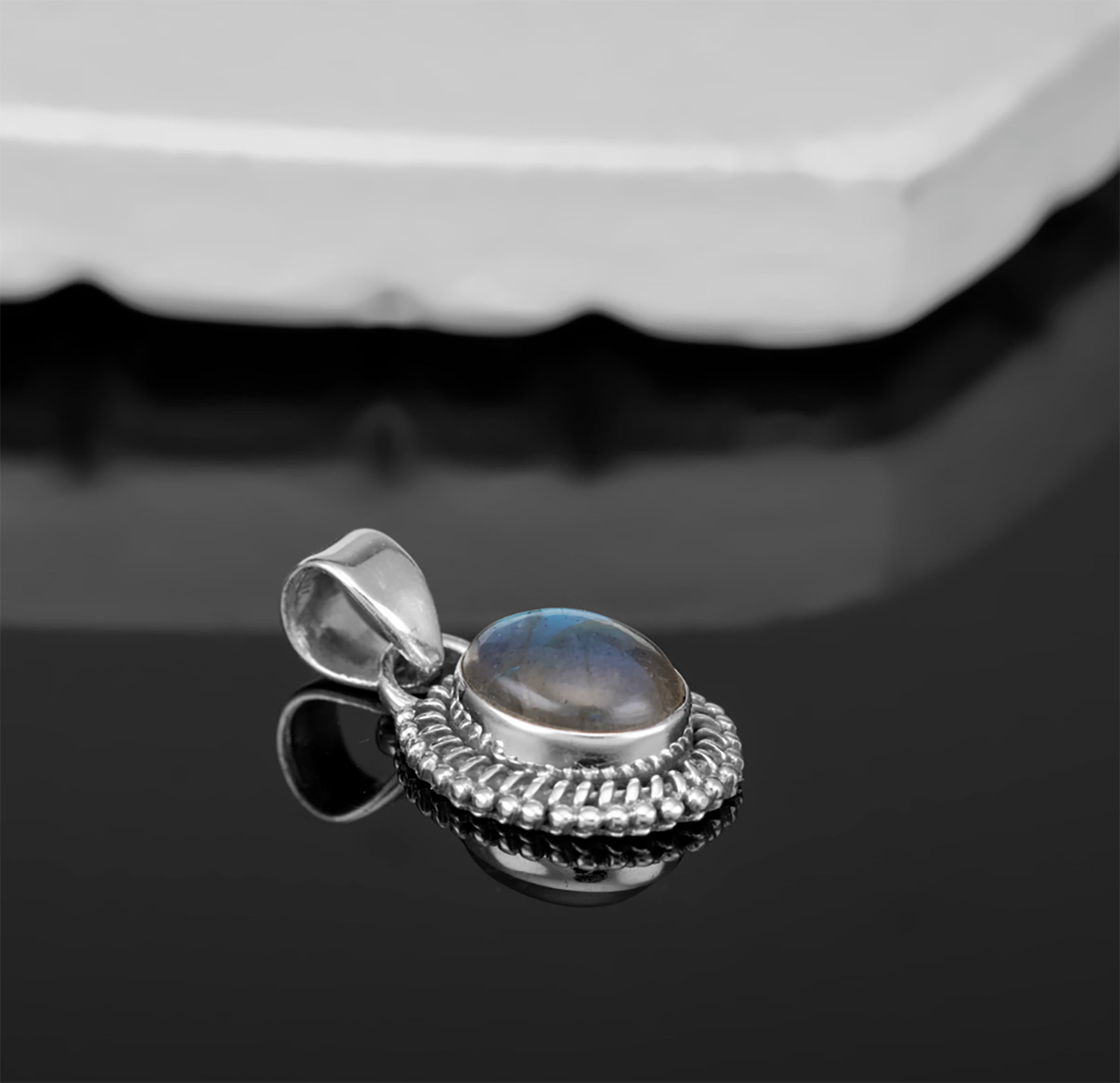 Labradorite Sterling Silver 925 Gemstone Designer Pendant Necklace Jewellery