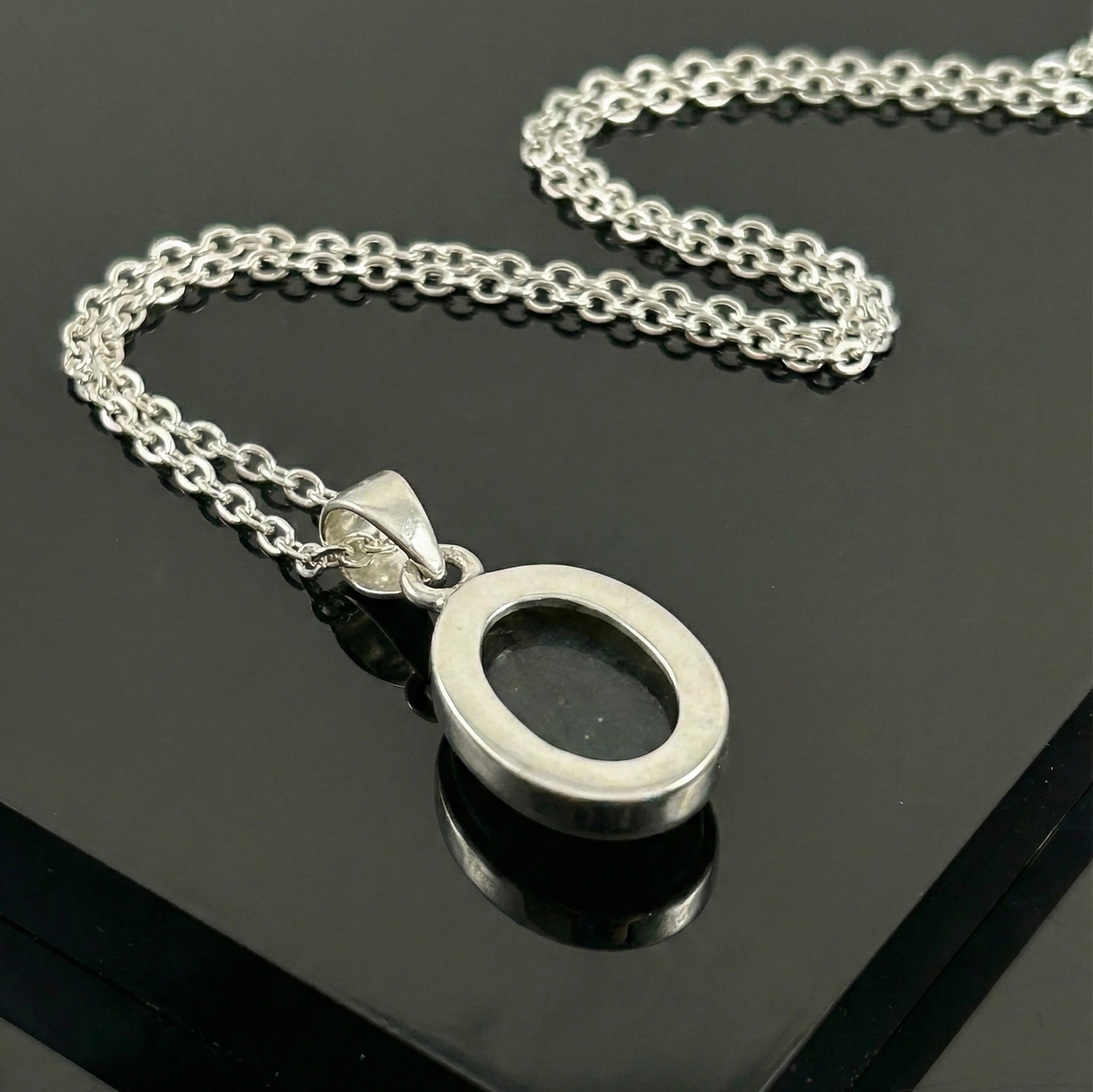 Oval Cut Sterling Silver 925 Labradorite Gemstone Pendant Necklace Ladies Jewellery