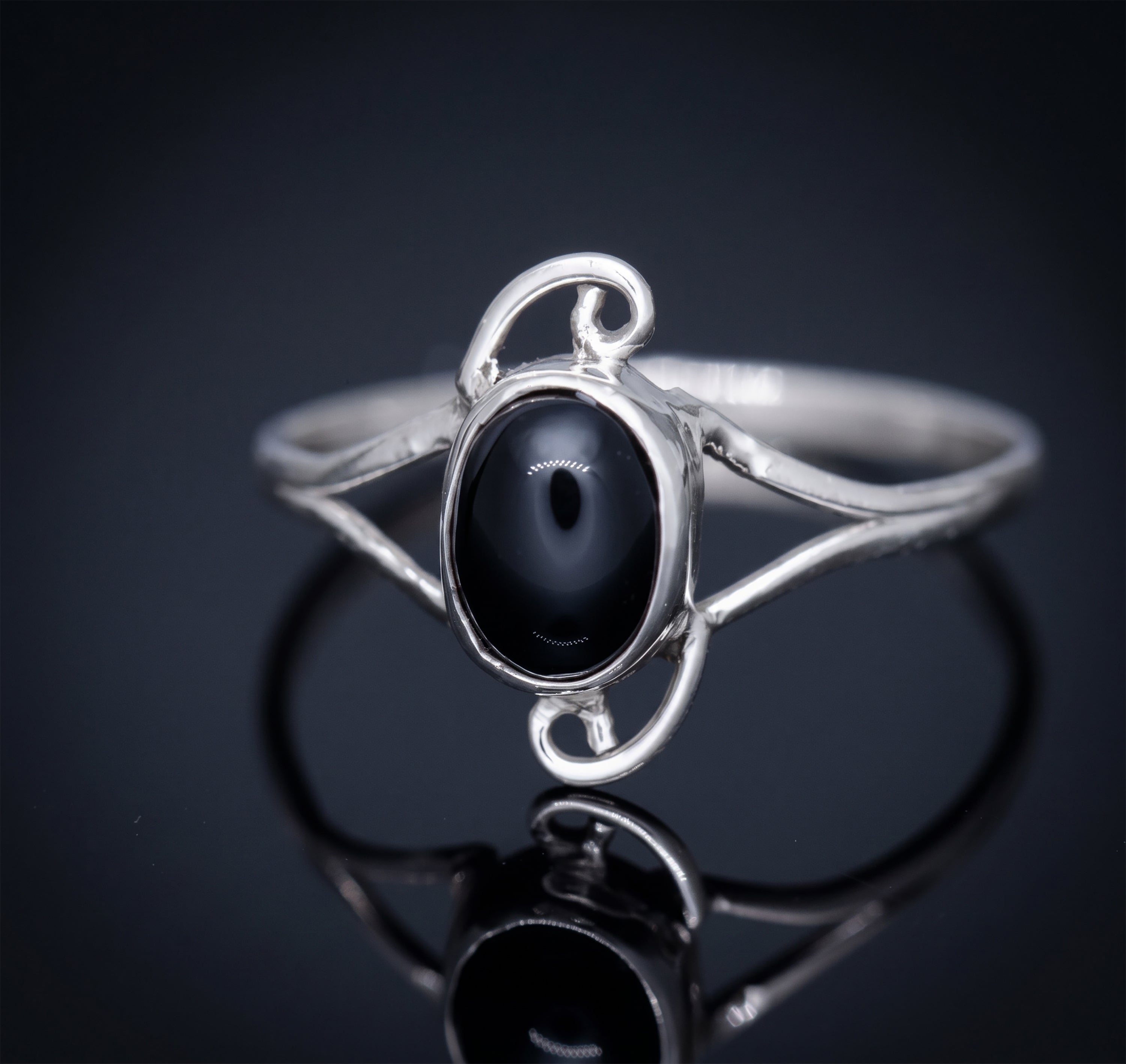 Handmade Black Onyx Swirl Ring in 925 Sterling Silver
