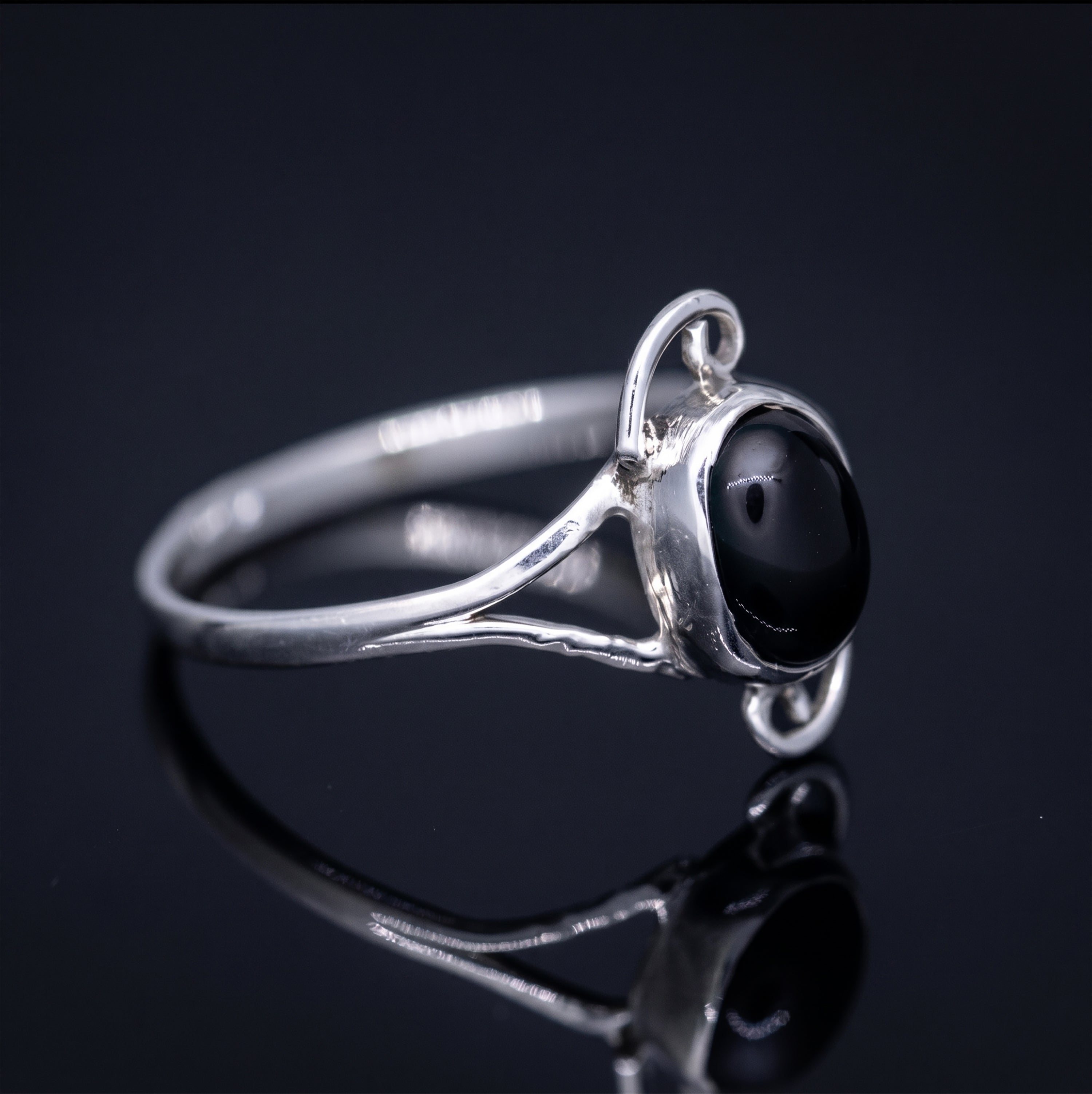 Handmade Black Onyx Swirl Ring in 925 Sterling Silver