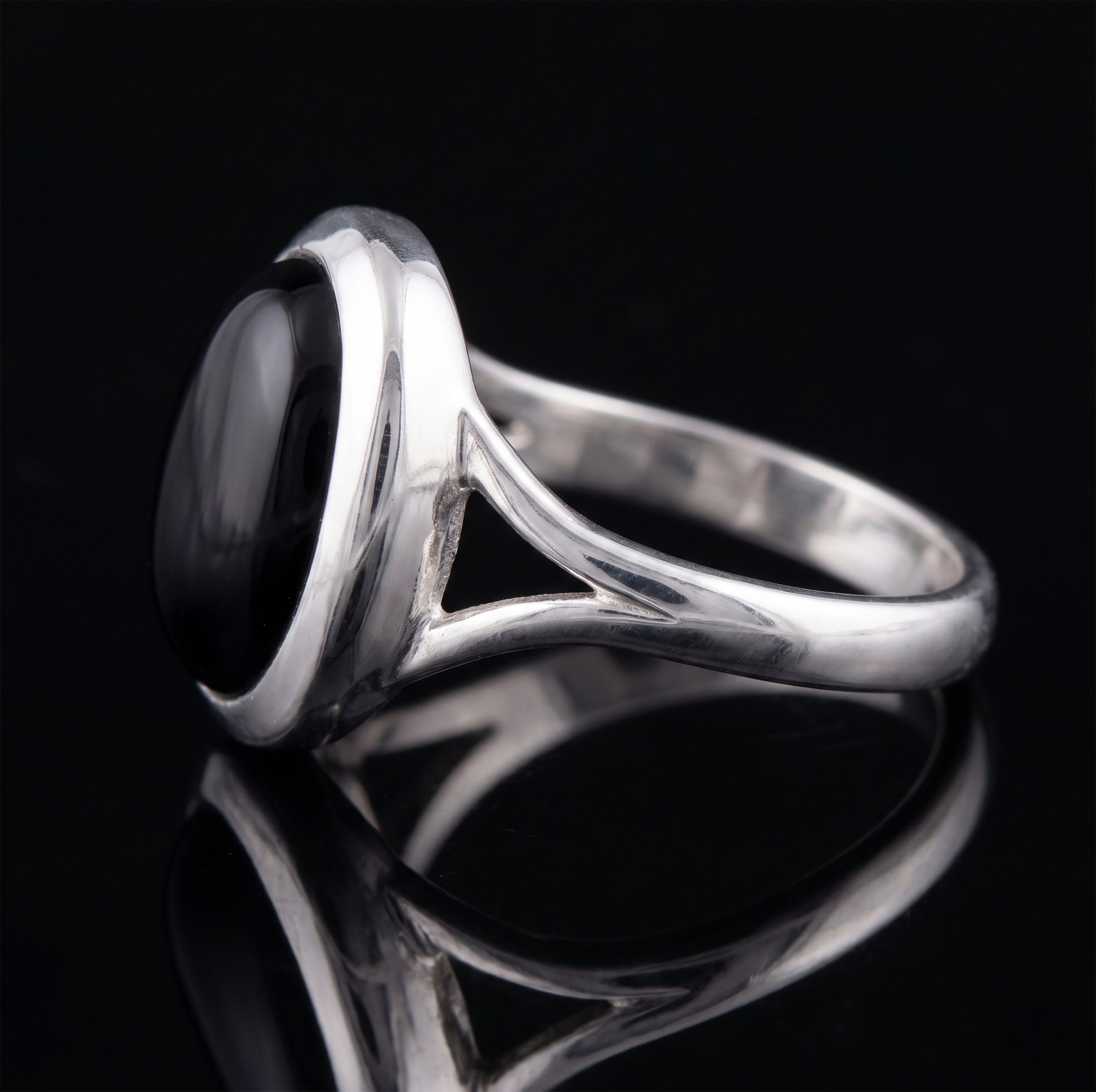Designer 925 Sterling Silver Ladies Onyx Oval Stone Ring Black Gemstone