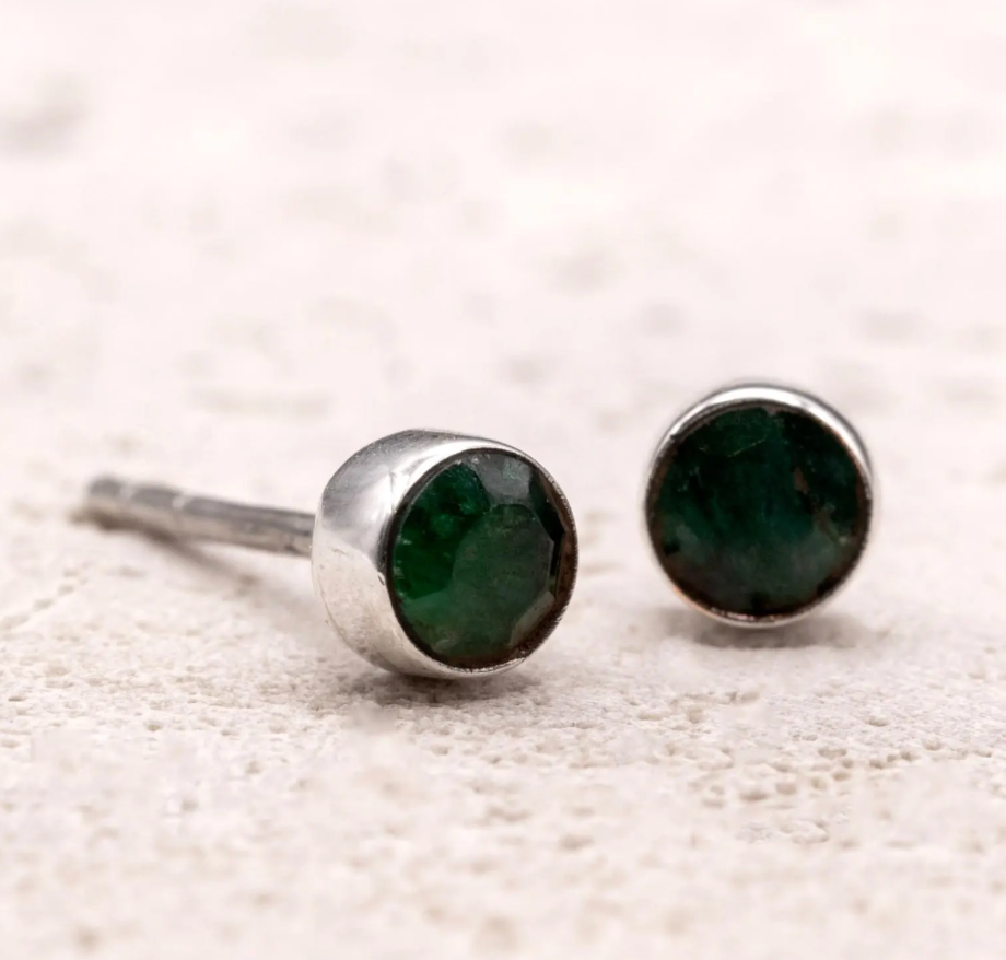 Small 925 Sterling Silver Emerald Round Earrings Studs Gemstone Ladies Gift