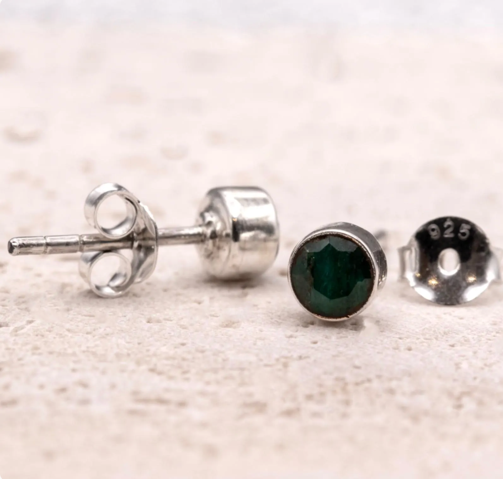 Small 925 Sterling Silver Emerald Round Earrings Studs Gemstone Ladies Gift