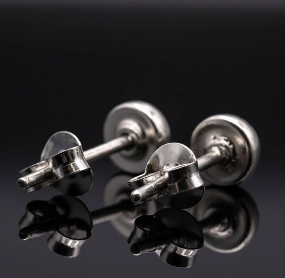 Small 925 Sterling Silver Emerald Round Earrings Studs Gemstone Ladies Gift