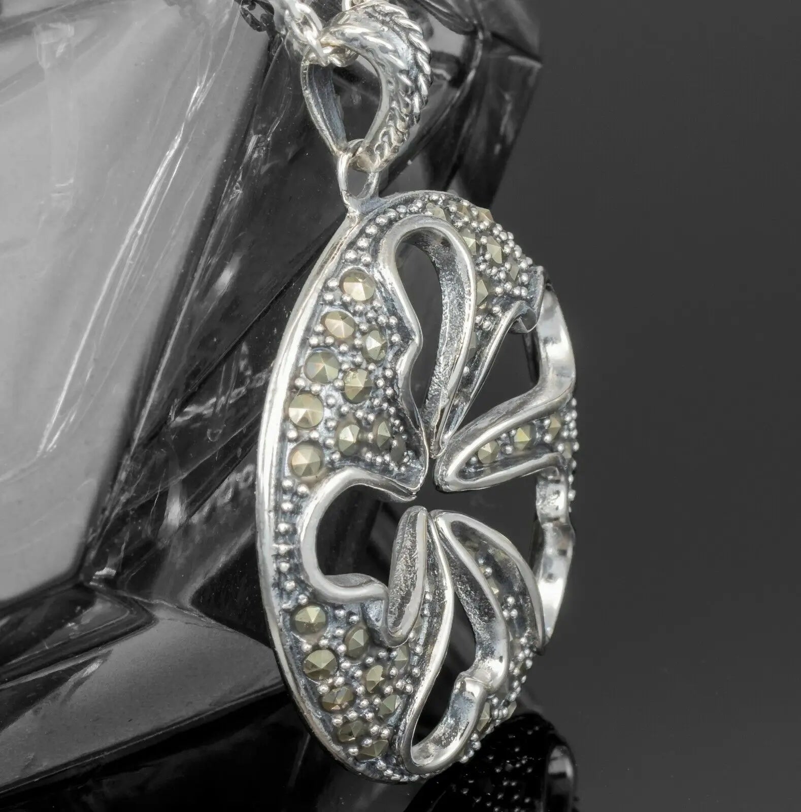 Sterling Silver MARCASITE Ladies Round Necklace Pendant Jewellery Gift Boxed