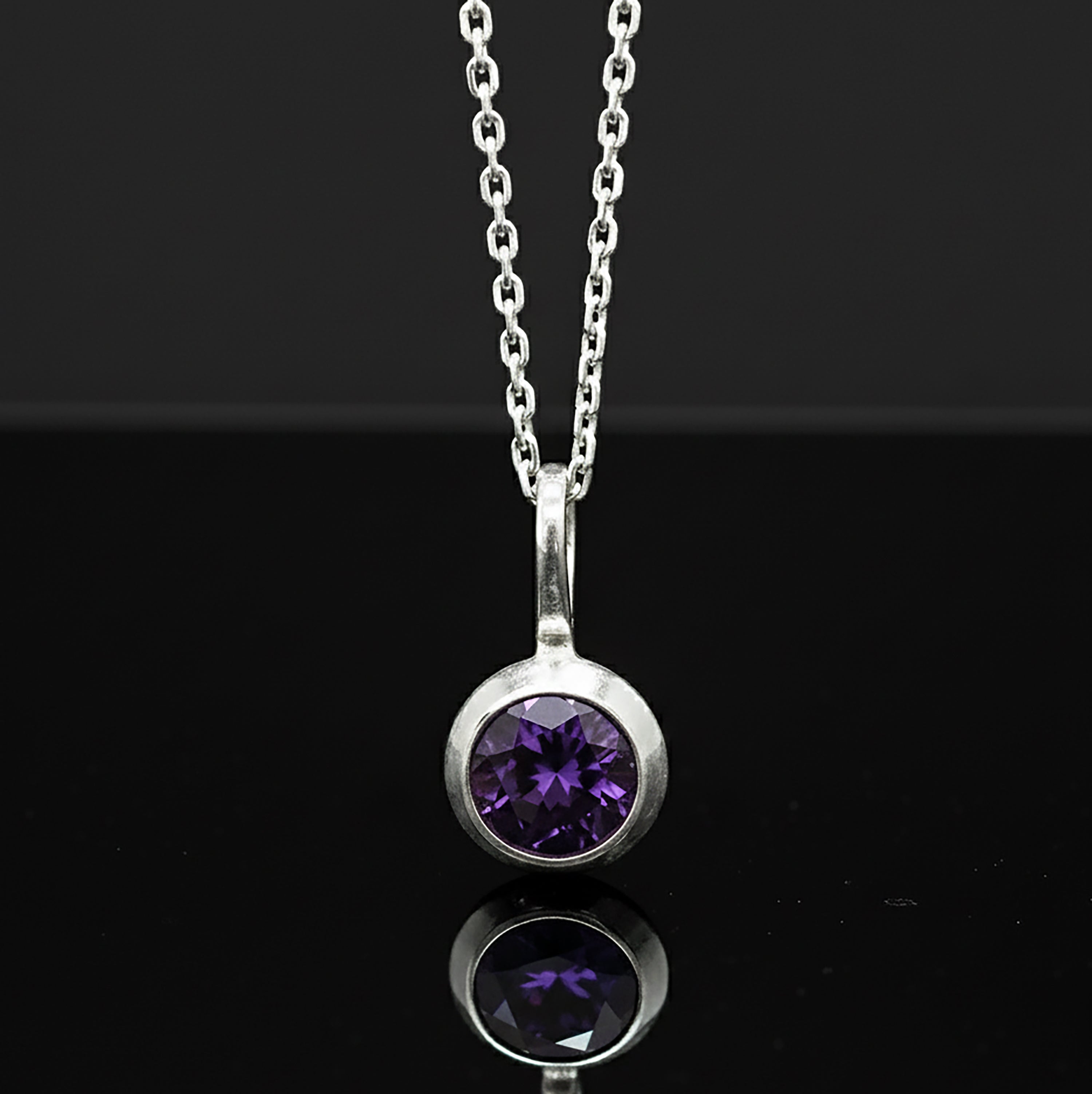 925 Sterling Silver Faceted Natural Amethyst Gemstone Ladies Pendant