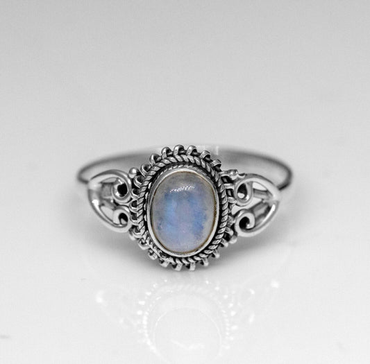 Oval Cabochon Moonstone 925 Sterling Silver Ladies Gemstone Ring Boxed Jewelry