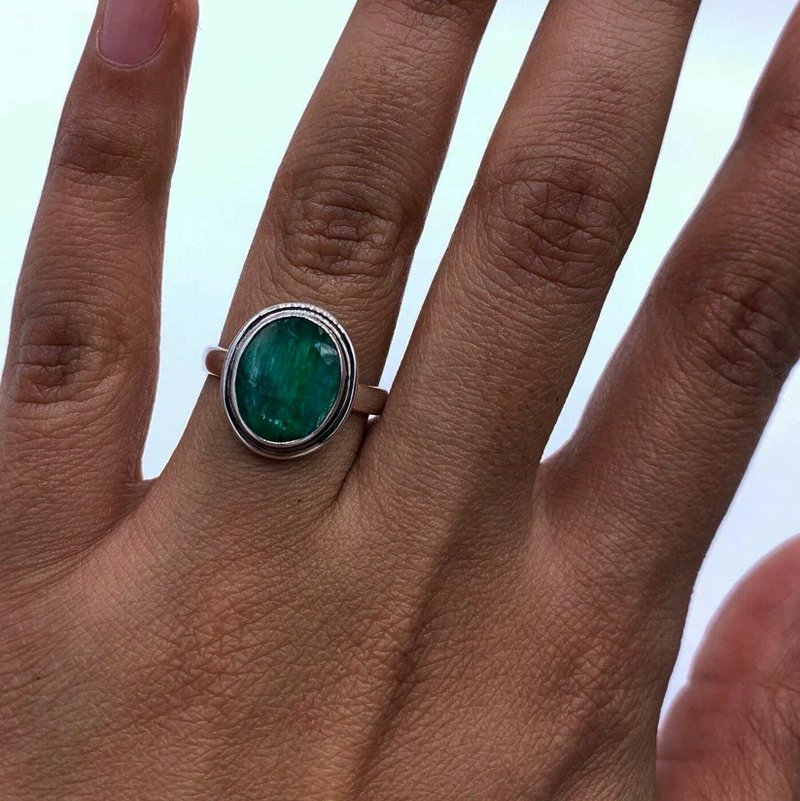 Designer 925 Sterling Silver Ladies Emerald Oval Ring Green Gemstone Jewellery