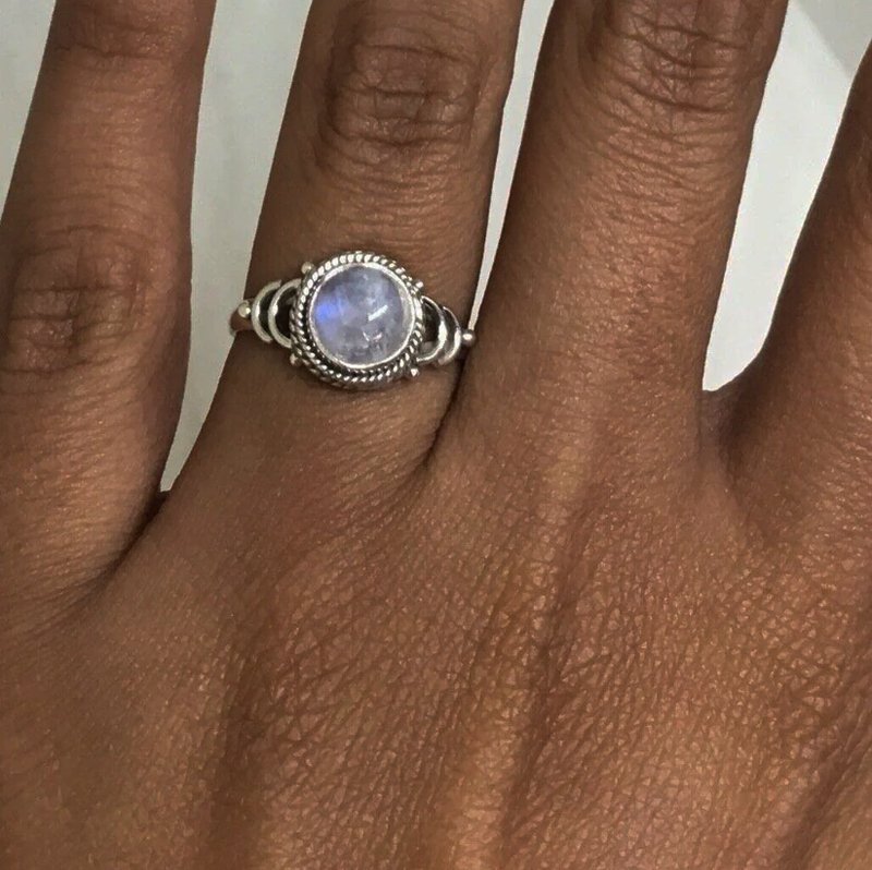 Designer Gemstone 925 Sterling Silver Ladies Moonstone Ring Jewellery