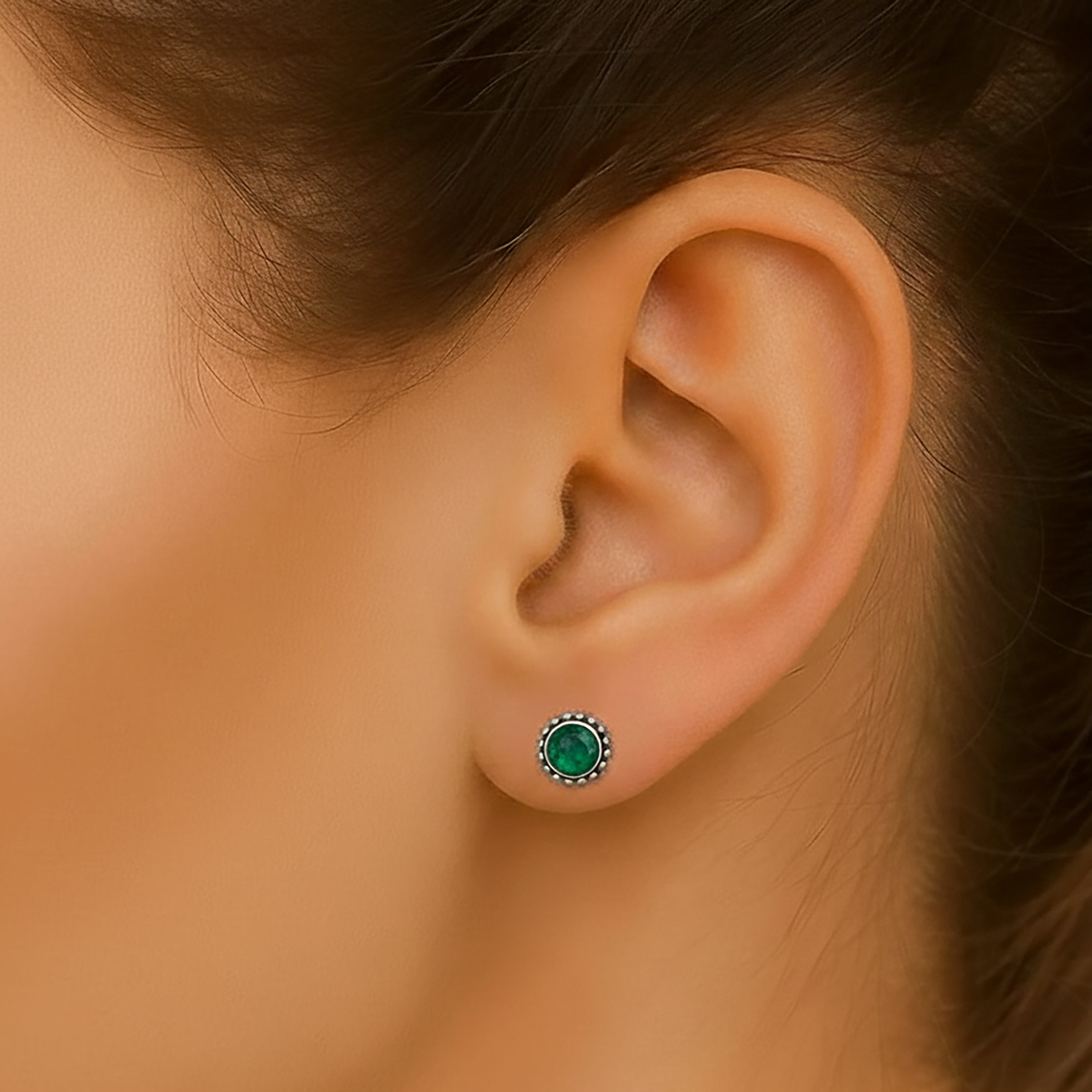 Dainty 925 Sterling Silver Beaded Edge Green Emerald Ladies Studs Jewellery Earrings