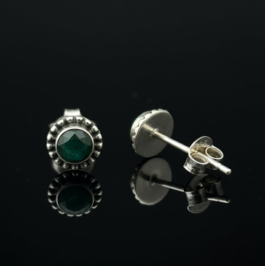 Dainty 925 Sterling Silver Beaded Edge Green Emerald Ladies Studs Jewellery Earrings