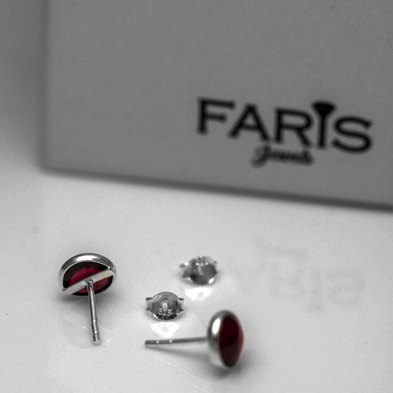 Genuine 925 Sterling Silver Round Garnet Ladies Earrings Studs Gemstone Gift
