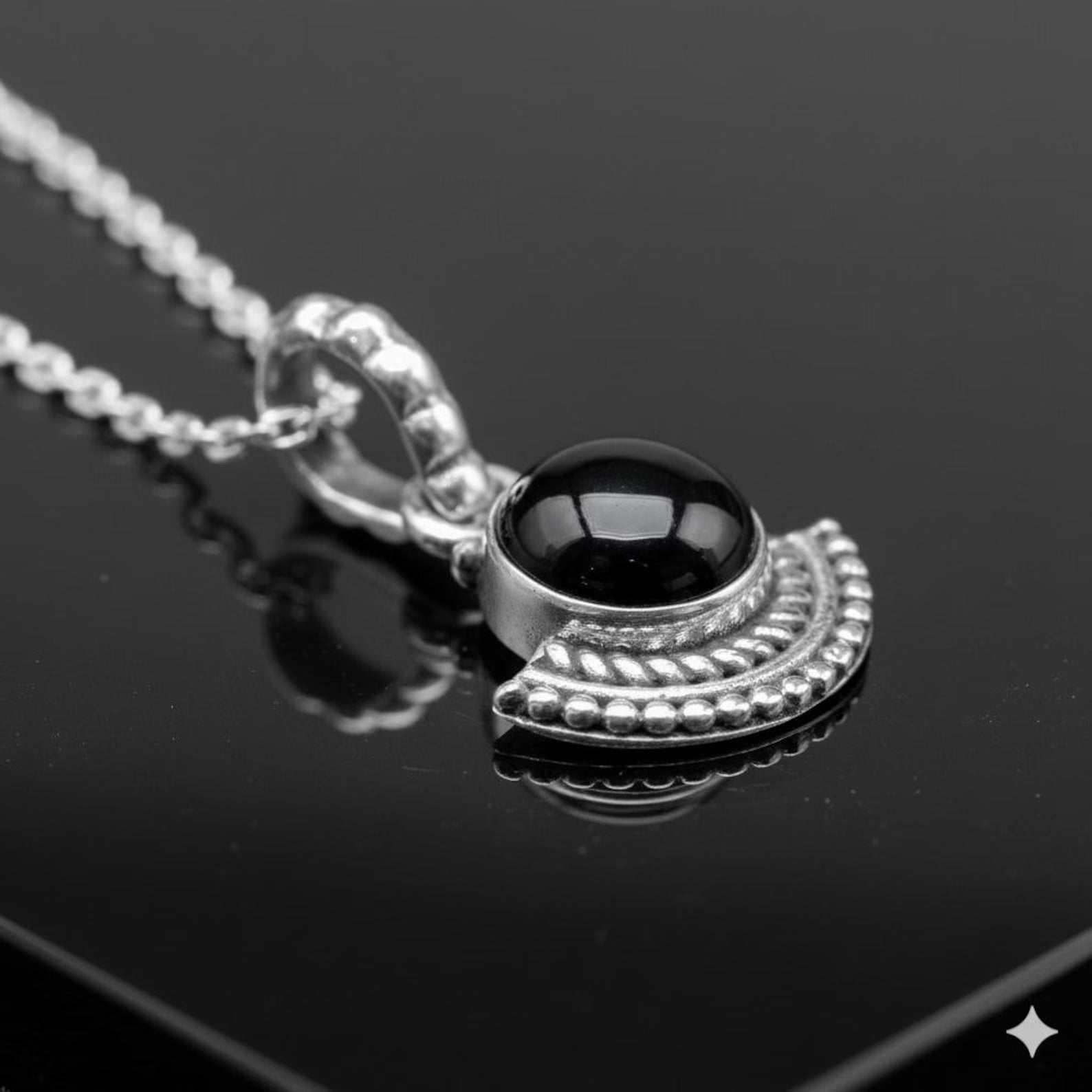 925 Sterling Silver Cabochon Black Onyx Pendant Ladies Necklace Art Deco