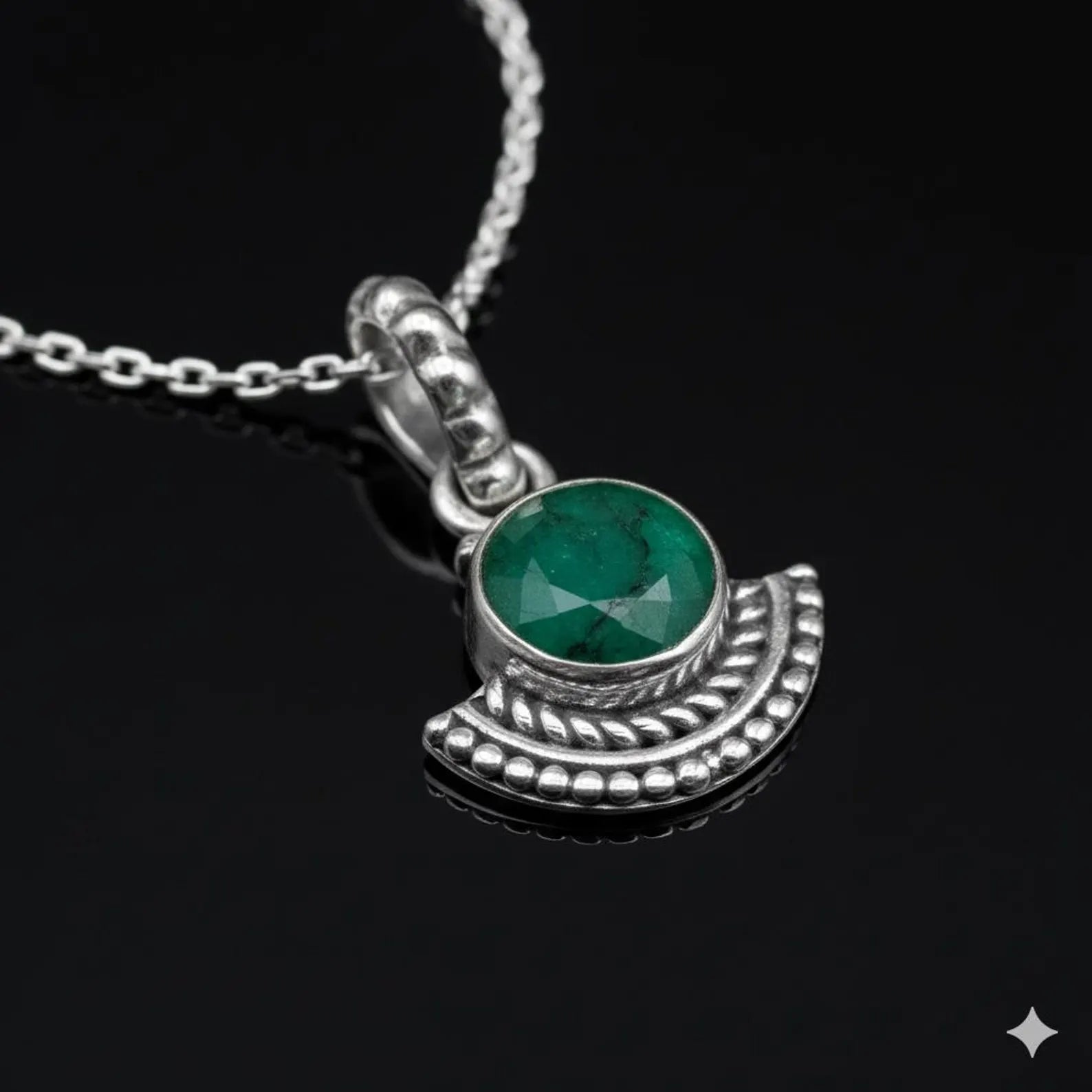 925 Sterling Silver Faceted Green Emerald Pendant Ladies Necklace Art Deco