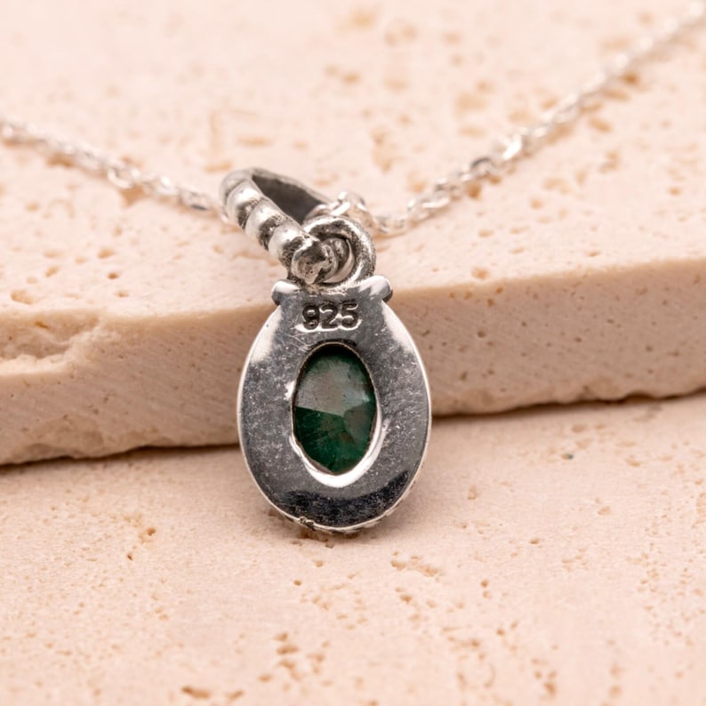 925 Sterling Silver Green Emerald Gemstone Ladies Vintage Pendant Necklace Gift