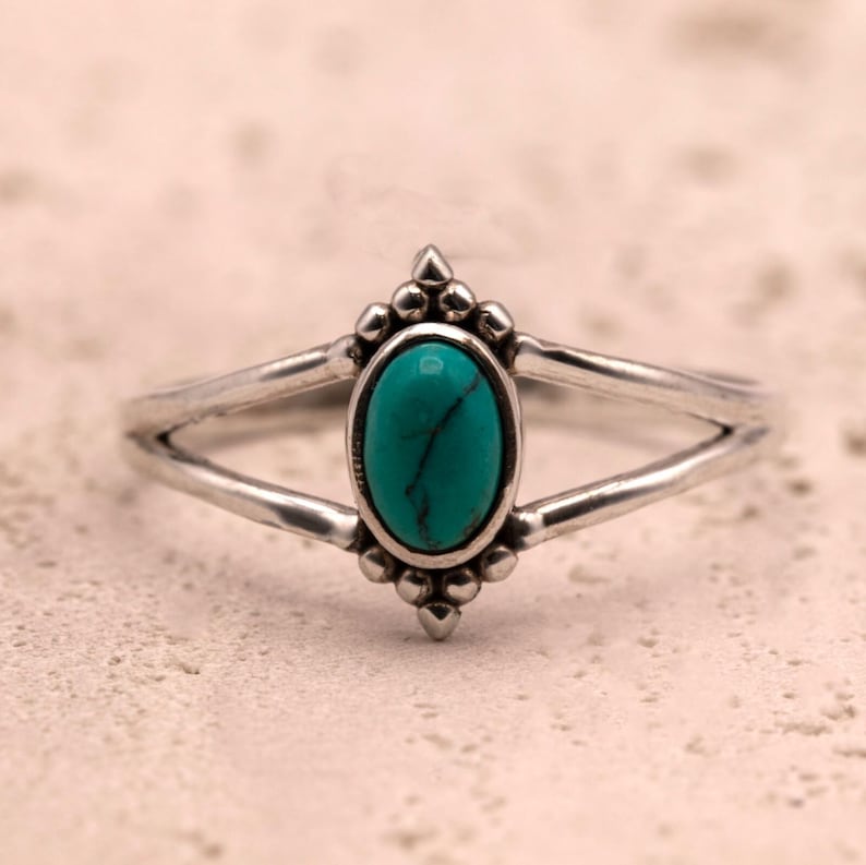 925 Sterling Silver Ladies Minimalist Ring Oval Turquoise Gemstone Jewellery