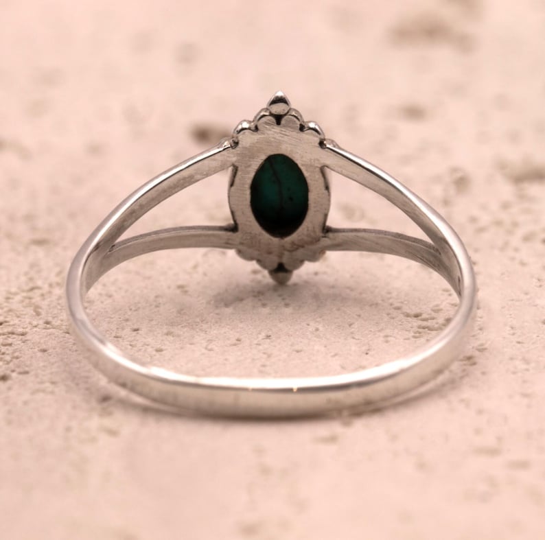 925 Sterling Silver Ladies Minimalist Ring Oval Turquoise Gemstone Jewellery