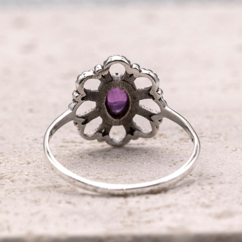 925 Sterling Silver Vintage Style Ladies Ring Amethyst Gemstone Ornate Filigree