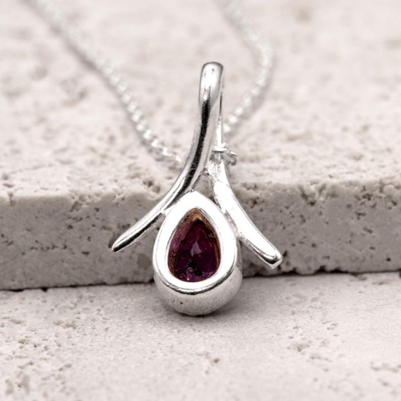 925 Sterling Silver Teardrop Purple Amethyst Gemstone Ladies Pendant Necklace