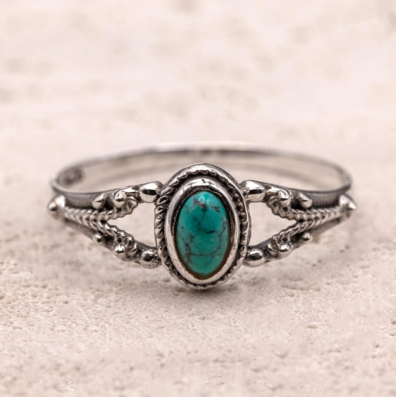 925 Sterling Silver Ladies Vintage Style Ring Turquoise Gemstone Boho Design
