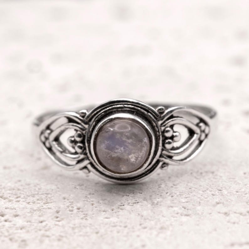 925 Sterling Silver Vintage Style Natural Moonstone Gemstone Ring Filigree