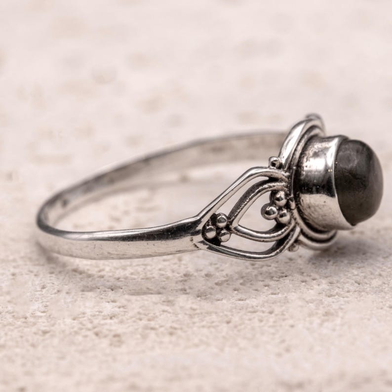 925 Sterling Silver Vintage Style Natural Labradorite Gemstone Ring Filigree