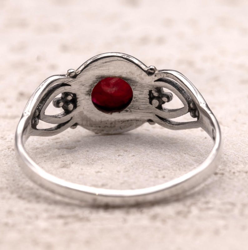 925 Sterling Silver Vintage Style Red Ruby Gemstone Ring Filigree Statement