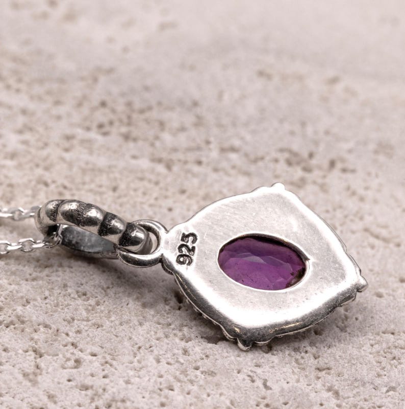 925 Sterling Silver Amethyst Gemstone Ladies Vintage Design Pendant Necklace