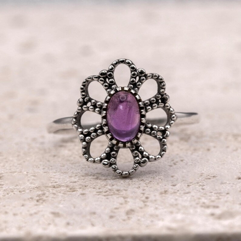 925 Sterling Silver Vintage Style Ladies Ring Amethyst Gemstone Ornate Filigree