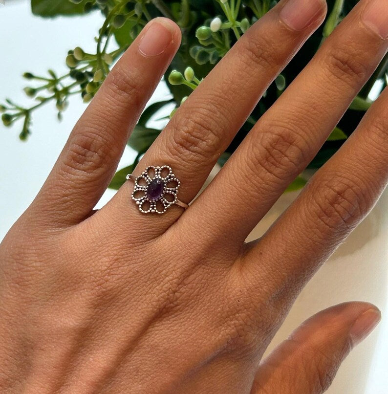 925 Sterling Silver Vintage Style Ladies Ring Amethyst Gemstone Ornate Filigree