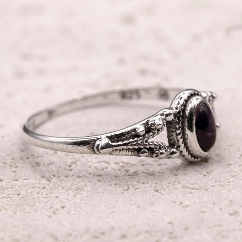 925 Sterling Silver Ladies Vintage Style Ring Natural Amethyst Gemstone Boho