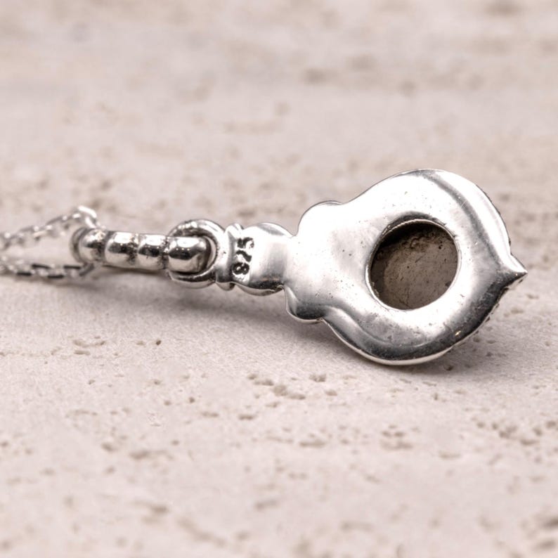 925 Sterling Silver Natural Cabochon Labradorite Gemstone Pendant Necklace