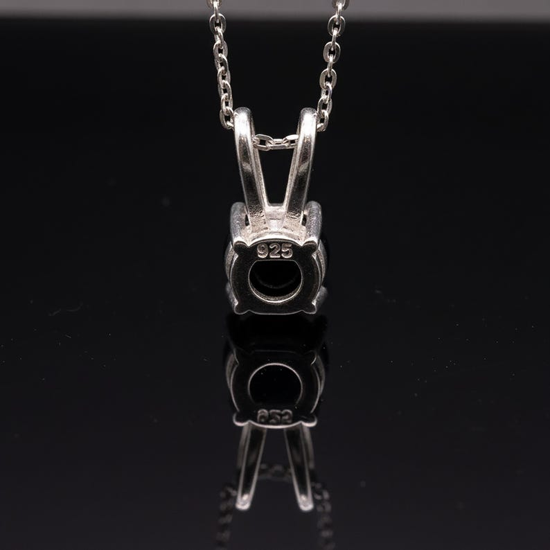 925 Sterling Silver Cabochon Black Oval Gemstone Ladies Pendant Necklace