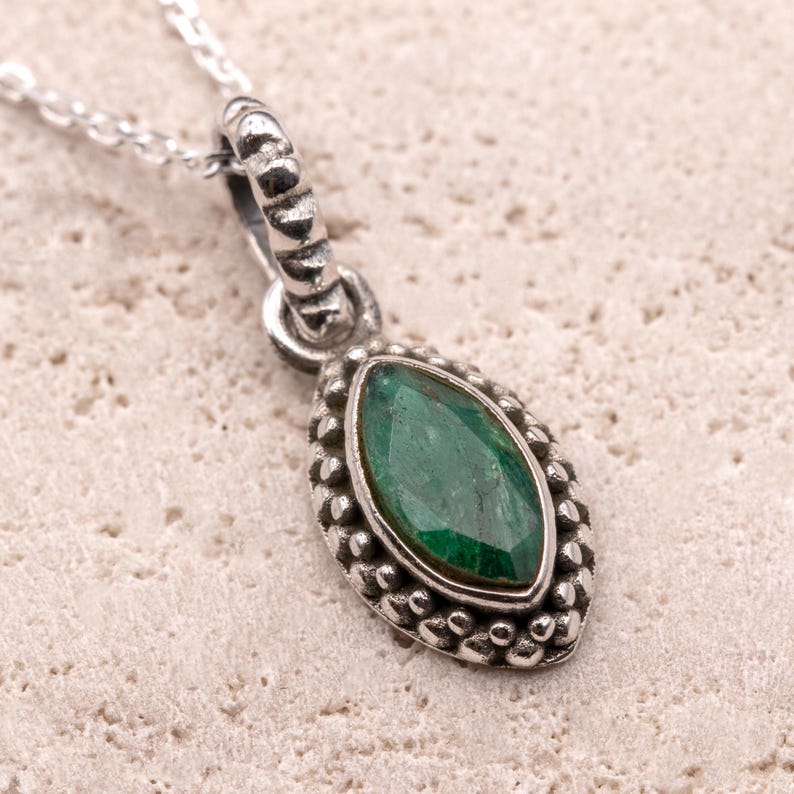 Marquise Green Emerald Sterling Silver 925 Pendant Necklace Ladies Jewellery Gift