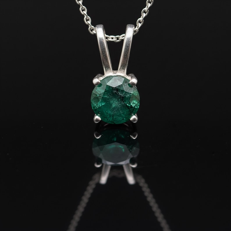 925 Sterling Silver Green Emerald Gemstone Ladies Pendant Necklace