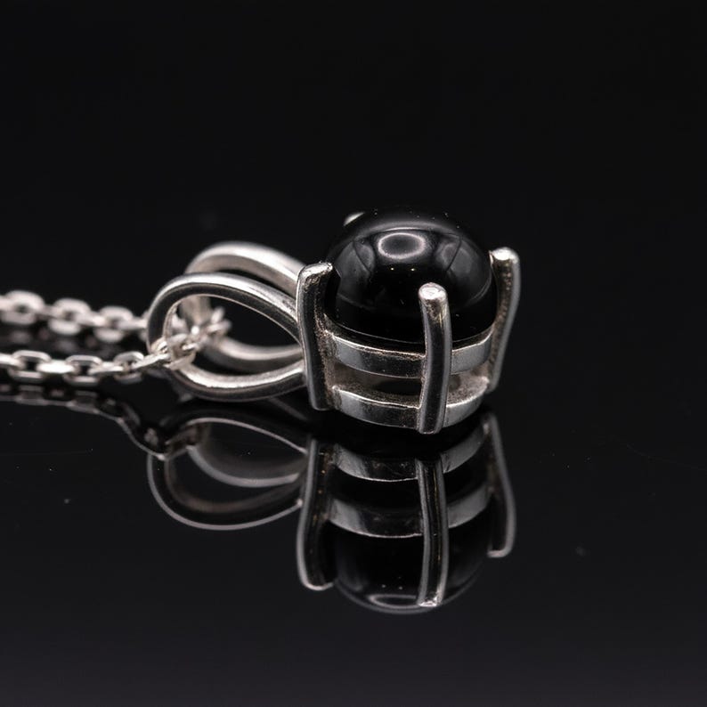 925 Sterling Silver Cabochon Black Oval Gemstone Ladies Pendant Necklace