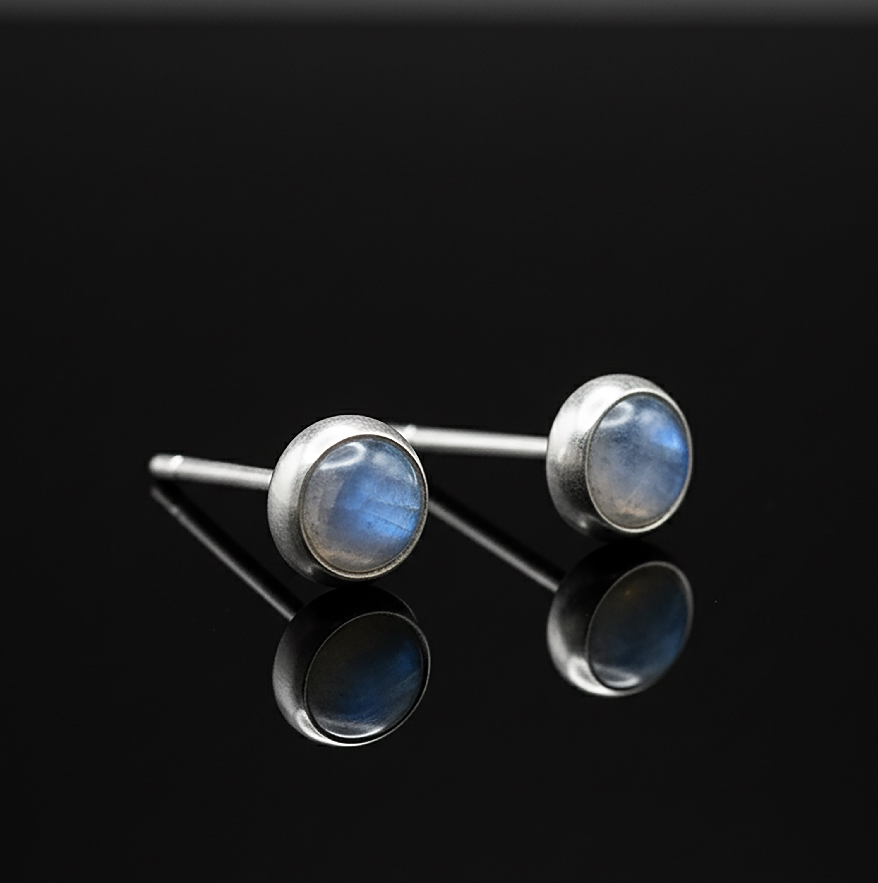 Small 925 Sterling Silver Moonstone Round Earrings Studs Gemstone Ladies Gift