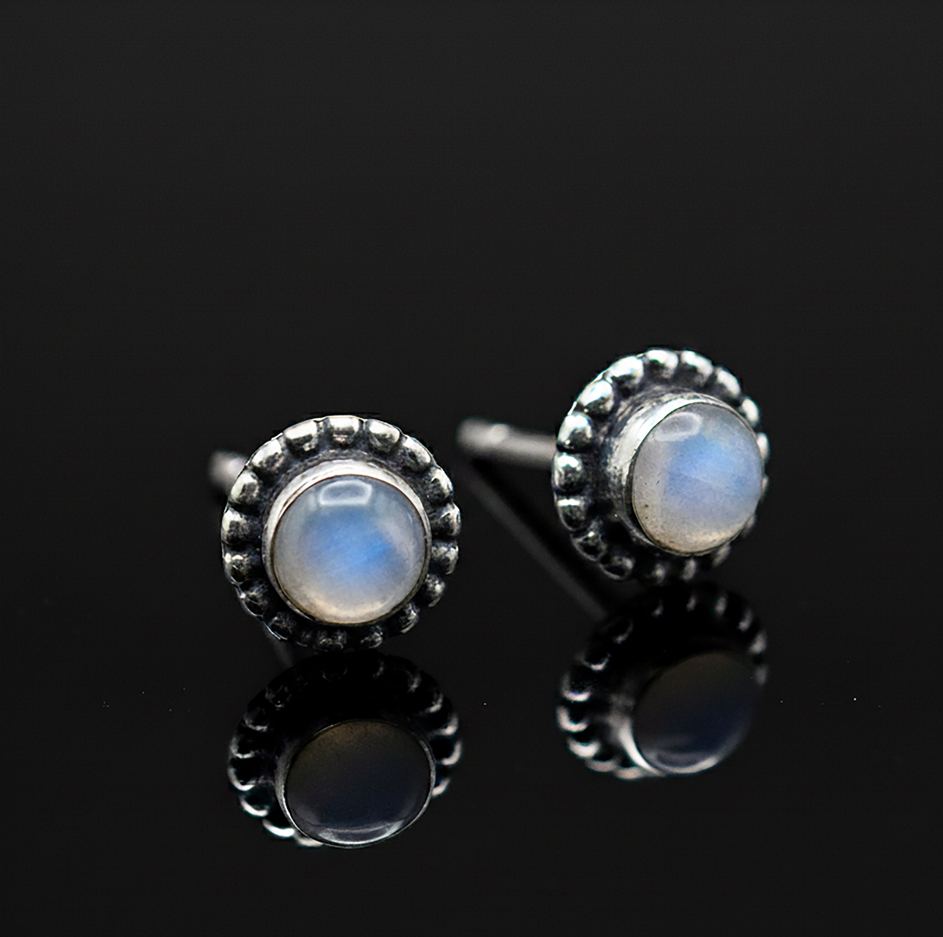 Dainty 925 Sterling Silver Beaded Edge Natural Moonstone Ladies Studs Jewellery Earrings