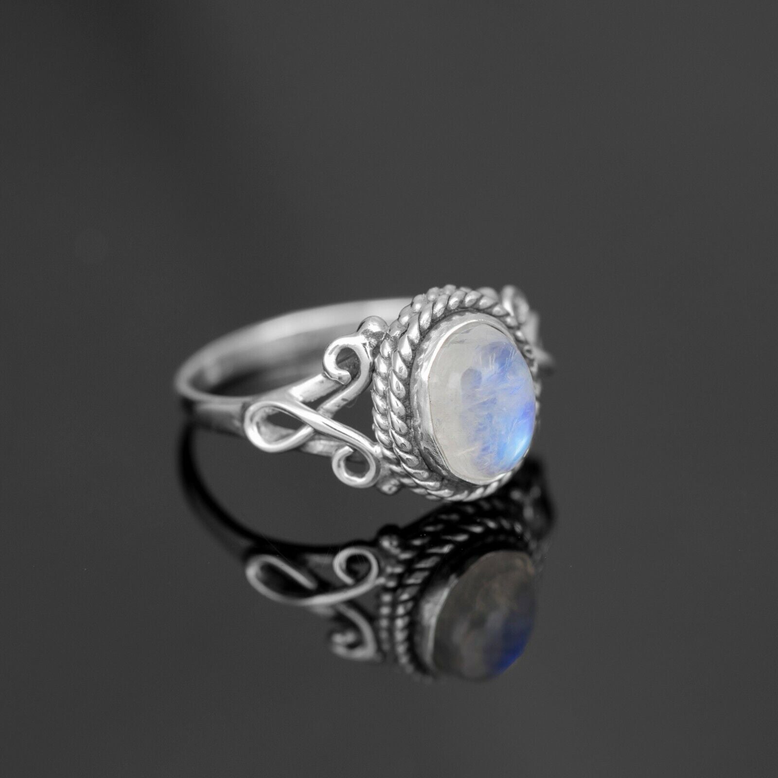 Oval Cut 925 Sterling Silver Ladies Moonstone Designer Ring Gemstone