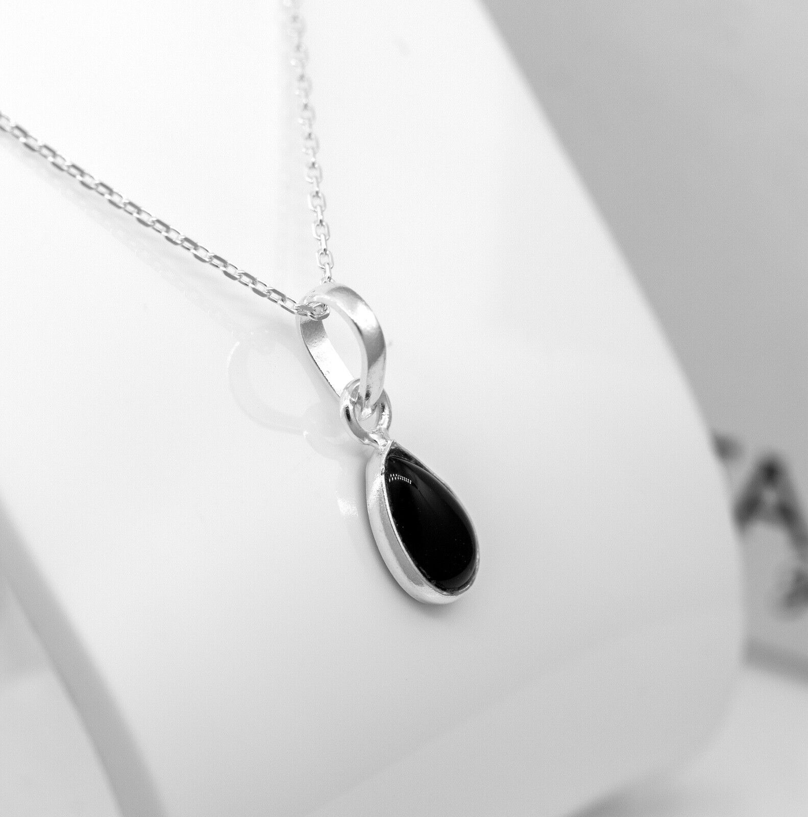 Pear Cut Black Onyx Gemstone Sterling Silver Pendant Necklace Jewellery Ladies
