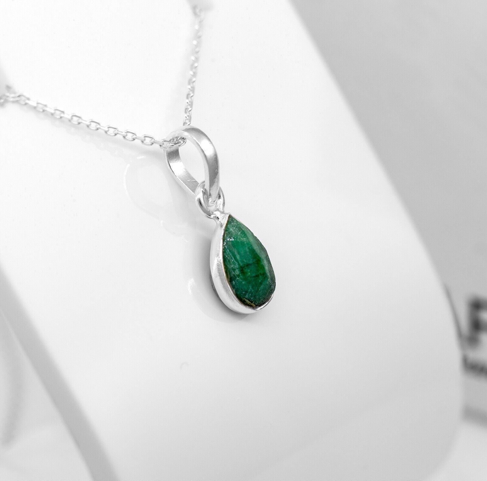 Pear Cut Lab Created Emerald Sterling Silver Pendant Necklace Jewellery Ladies